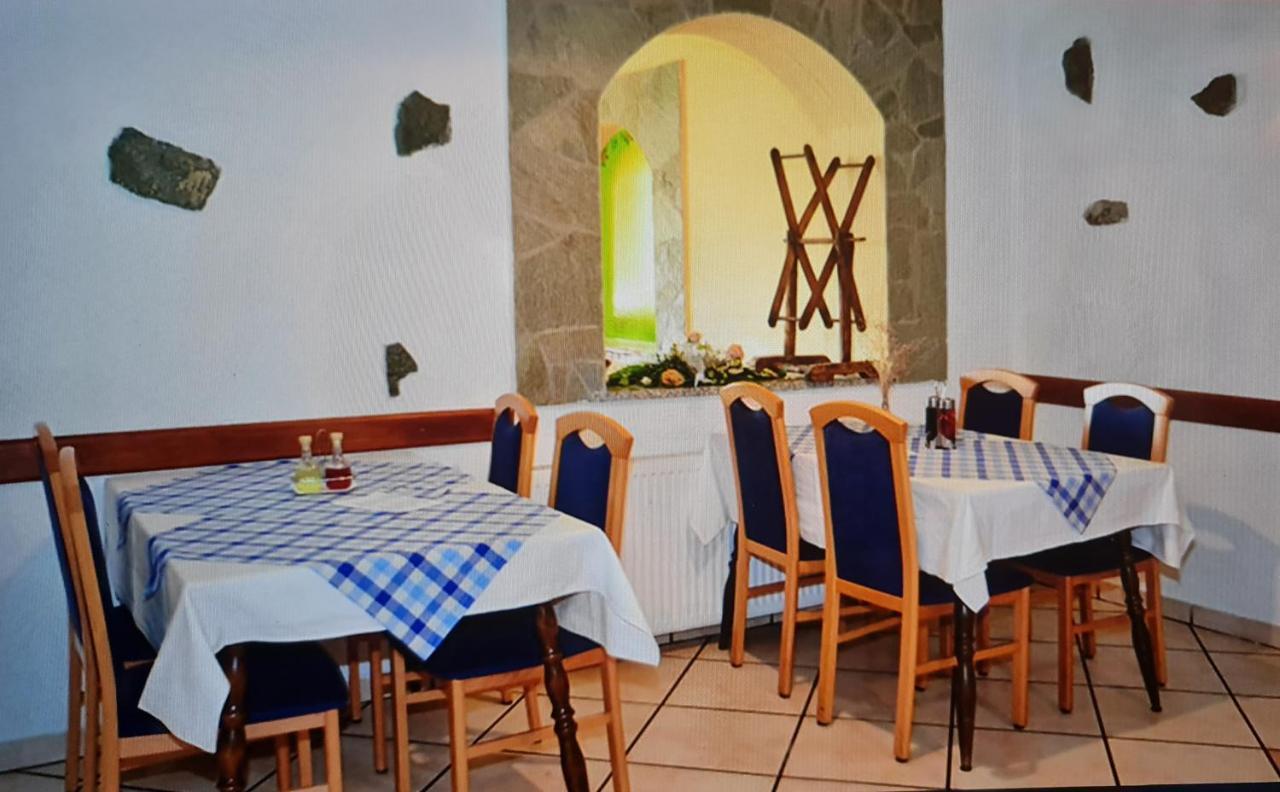Pension Knafel Zirovnica Exterior foto
