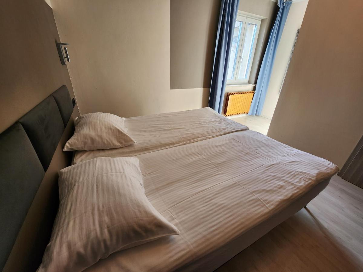 Pension Knafel Zirovnica Exterior foto